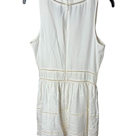 Elegant White Midi Dress - Picture 2 of 3